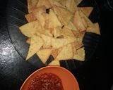 Foto del paso 5 de la receta: Nachos con salsa caseros