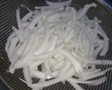 Hình bước làm 3 của món Bánh phu thê màu hoa đậu biếc