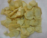 Foto del paso 2 de la receta: Tortilla de patatas rellena de pavo y queso