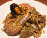 Foto del paso 24 de la receta: Paella de marisco en sartén, con caldo dashi, (Japón), paso a paso