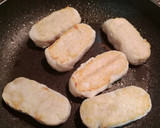 Foto del paso 2 de la receta: Merluza con langostinos y patatas