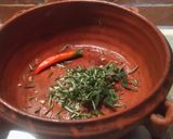 Foto del passaggio 2 della ricetta Pollo ruspante al pomodoro