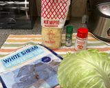 A picture of step 1 of Washoku flavor! Shrimp and Cabbage Salad.