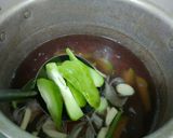 Foto langkah ke 2 dari resep Sayur Asem Kacang Merah Bumbu Iris.