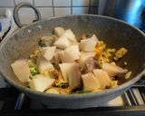 A picture of step 3 of Kohlrabi stir-fried with coconut.
