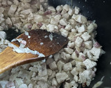Foto del paso 1 de la receta: Tarta de pollo calabacín y huevo duro masa integral
