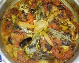 صورة لخطوة 12 من وصفة طاوة الحوت 🥘 ….                 (سمك الكوربينا /تاسرغالت بالخضار 🥕🥔🍅)