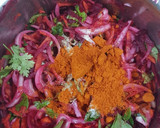 கேரட் பீட்ரூட் பகோடா (Carrot beetroot pakoda recipe in tamil) ரெசிபி ஸ்டேப் 3 புகைப்படம்