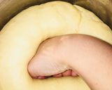 Foto langkah ke 5 dari resep Cream Vla Horn Bread.