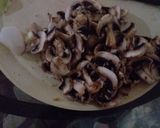 Foto del paso 1 de la receta: Huevo con champiñones