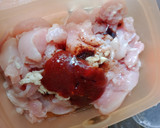 Foto langkah ke 2 dari resep Gochujang Stir-Fried Chicken.