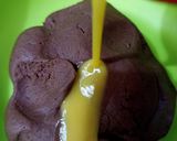 Foto langkah ke 4 dari resep Chocolate Mochi Bread.