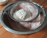 Foto del paso 2 de la receta: Tarta red velvet con nueces, arándanos y chocolate