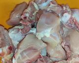 A picture of step 1 of Degi Chicken Aloo.