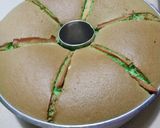 Foto langkah ke 6 dari resep Pandan Chiffon Cake.