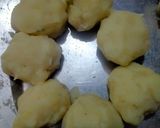 कुट्टू के आटे का आलू बड़ा (kuttu ke atte ka aloo vada recipe in Hindi) रेसिपी चरण 2 फोटो