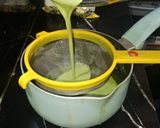 Foto langkah ke 5 dari resep Kue Kaswi Pandan.