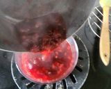 A picture of step 3 of Strawberries Sauce.