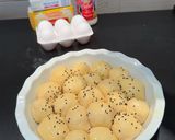 A picture of step 12 of Yemeni Honeycomb Bread.
