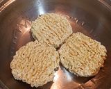 Foto del paso 4 de la receta Fideos asiáticos con pollo y pimientos