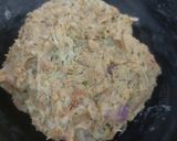 A picture of step 2 of Chicken kababs with gravy.