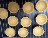 Foto langkah ke 2 dari resep Pie coklat panggang.