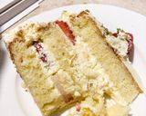 Foto langkah ke 10 dari resep Strawberry Shortcake | Strawberry Fresh Cream Cake.