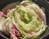 A picture of step 2 of Spicy Korean style mille feuille hot pot.