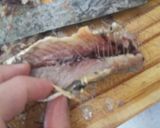 Foto del paso 3 de la receta: Sardinas a la plancheta con morrón verde