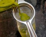 A picture of step 2 of Vegetable juice.