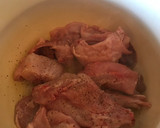 Foto del paso 1 de la receta: Conejo al ajillo con champiñones