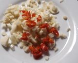 Foto del paso 2 de la receta: Maccheroni al ferreto al toque de ajo y guindilla