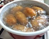 Lilahagymás burgonyasaláta recept fázis 1 fotója