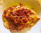 Foto langkah ke 4 dari resep Telur dadar sambal.