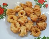 Foto langkah ke 5 dari resep Cumi goreng tepung.