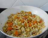 A picture of step 3 of Ropa vieja (chicken leftovers recipe).