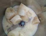 Banana Milkshake recipe step 1 photo
