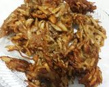 A picture of step 4 of Mix veg pakoray.