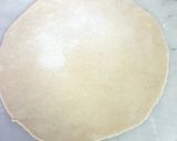 A picture of step 5 of Aloo Paratha.