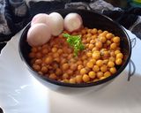 A picture of step 4 of Matar ke Chole (Yellow Pea Curry).
