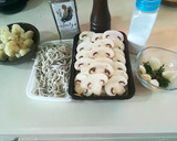 Foto del paso 1 de la receta: Gulas con champiñones