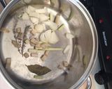 Une image de l'étape 1 de Soupe Asiatique au Poulet.