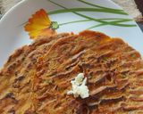 A picture of step 6 of Onion Thalipeeth.