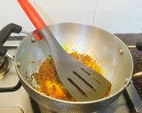 A picture of step 3 of Chilli and grapes Pickle.