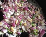 A picture of step 1 of Soya keema matar.