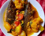 আলু ফুলকপি টমেটো দিয়ে কই মাছের ঝোল (aloo phulkopi tomato diye koi macher jhol recipe in Bengali) রেসিপি ধাপ - 3 ছবি