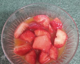 Foto del paso 1 de la receta: Fresas con zumo de naranja con licor Narancello