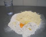 A picture of step 2 of Pan de Yuca.