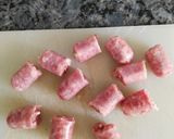 Foto del paso 1 de la receta Salchichas frescas de pollo con verduras y salsa de soja