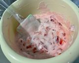 Une image de l'étape 10 de Charlotte aux skyr et fraises.